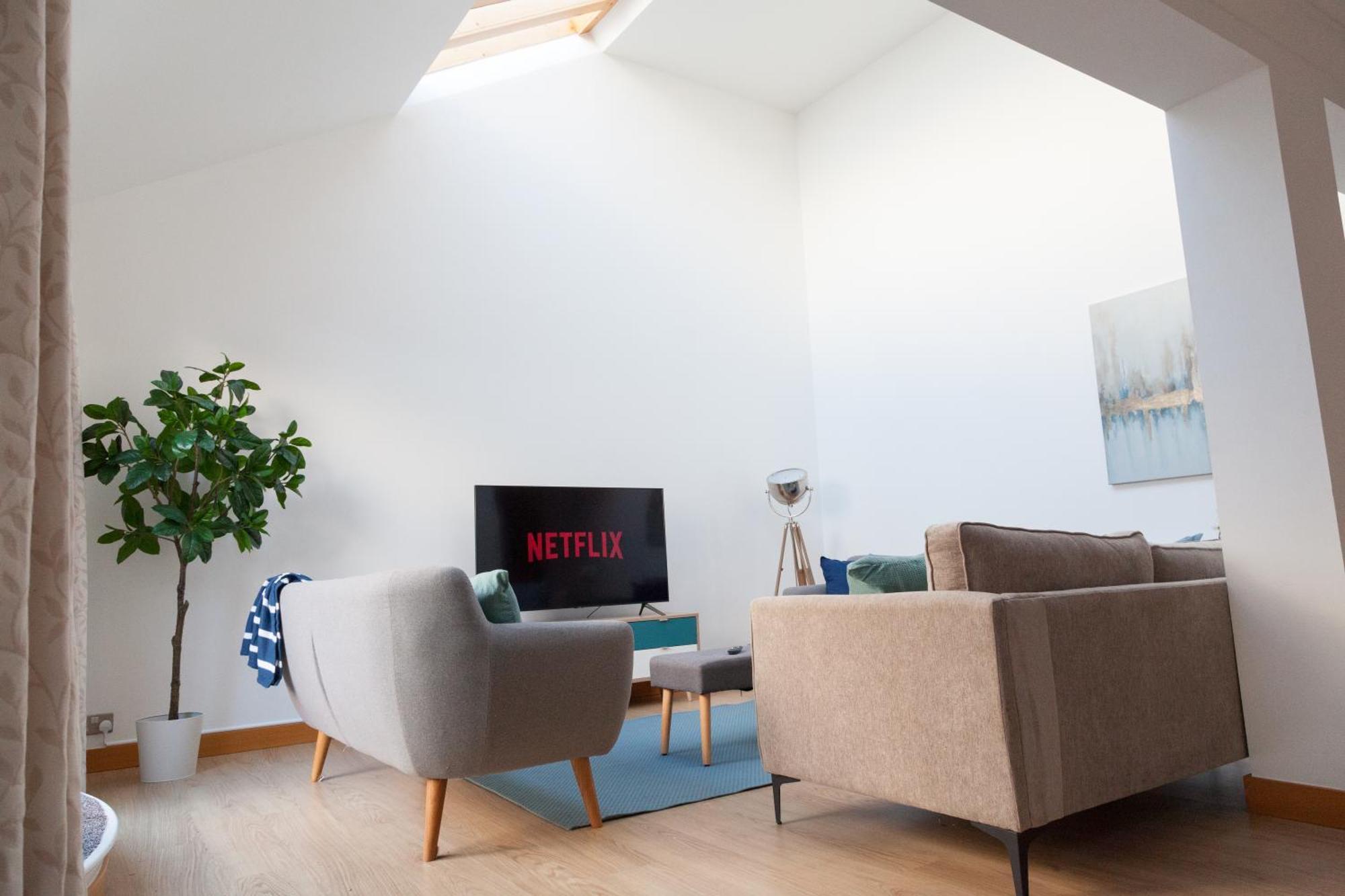 Weekly & Monthly Stays In Penthouse For Contractors Or Leisure Single Or Superking Beds Available 버컨헤드 외부 사진